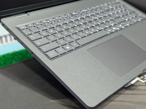 DELL PRO 16 2025 AMD RYZEN 5 PRO 230 16GO RAM 512SSD 16.1 FHD JAMAIS UTILISÉ scellés