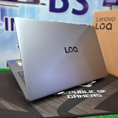 Lenovo LOQ 15IAX9E i7-12650HX 16GO RAM 512SSD SSD 15.6 FHD 144HZ RTX 4050 6GB JAMAIS UTILISÉ