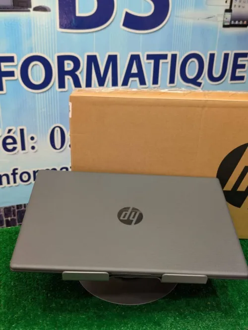 HP 250 G10 Intel Core i5-1334U 8 Go DDR4 512 Go SSD NVMe 15.6" Full HD Intel UHD Graphic integre