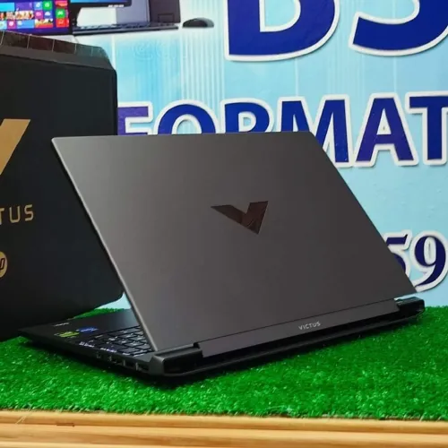 HP victus i5 12500H RAM 16 GB 512SSD NVIDIA RTX 4060 8GB écran 15.6 144HZ Neuf jamais utilisé