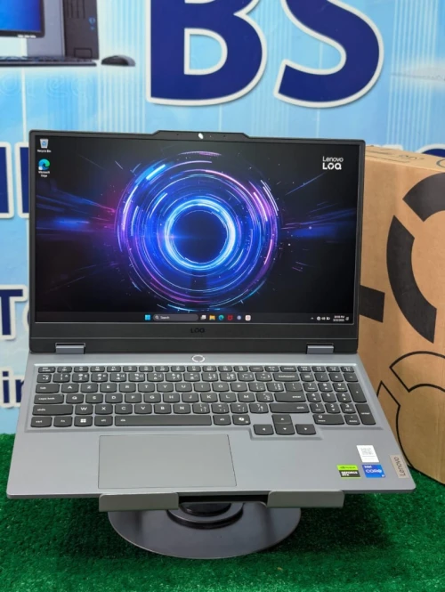 Lenovo LOQ 15IRX10  Core i7 13650 HX / RTX 5050 / 16 Go DDR5 / 512 Go SSD