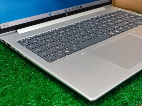 HP PROBOOK 460 G11 Ultra 5 125U 16Go RAM 512SSD 16 FHD+ JAMAIS UTILISÉ SOUS EMBALLAGE 