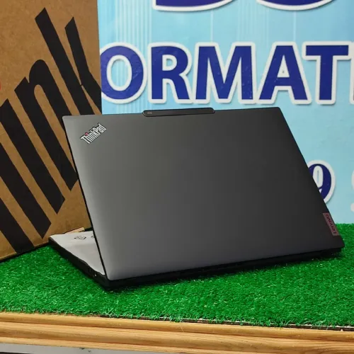 Lenovo ThinkPad X13 Gen 4 AMD Ryzen 5 7540U 16GO RAM 256SSD 13.3 FHD+ JAMAIS UTILISÉ SOUS EMBALLAGE 