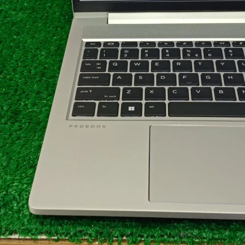 HP PROBOOK 455 G10 AMD Ryzen 7 7735U( i7 13em) RAM 16 GB 512SSD écran 15.6FHD JAMAIS UTILISÉ 