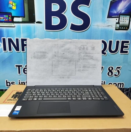 Lenovo V15 G3 IAP I5 1235U 08Go Ram 512Go SSD 15.6"FHD Iris XE Graphics Neuf Jamais Utulise