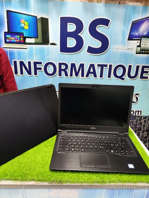 Fujitsu Lifebook U Series i5 6300U 08Go Ram 256Go SSD 14" FHD Intel HD 520 Graphics