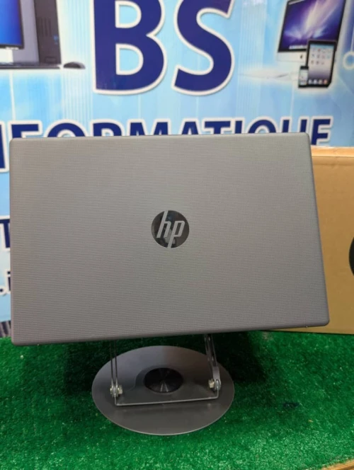 HP 250 G10 Intel Core i5-1334U 8 Go DDR4 512 Go SSD NVMe 15.6" Full HD Intel UHD Graphic integre