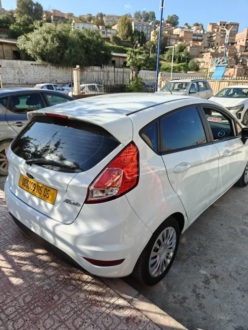 Ford Fiesta 2015 Trend