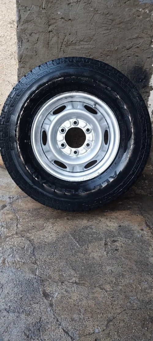 Roue complet nissan