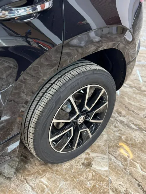 Skoda Karoq 2025 Luxury