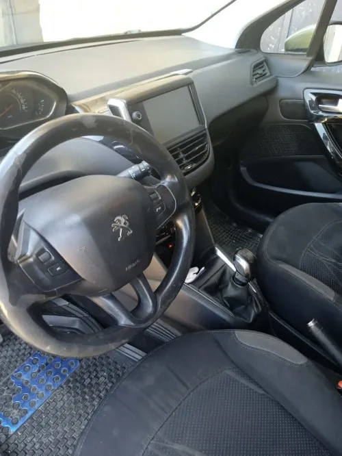 Peugeot 208 2013 208