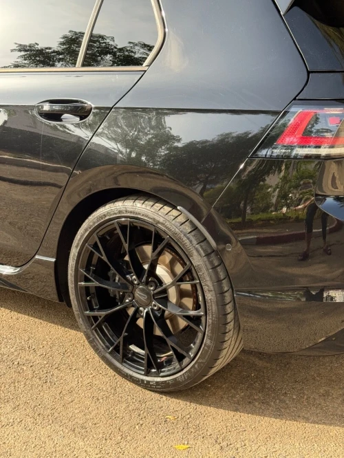 Volkswagen Golf R 8.5 2025 Black édition