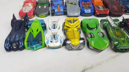 Voitutres miniatures hot wheels 