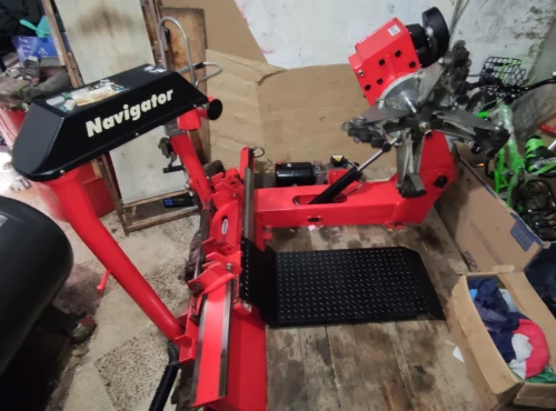 Machine pneumatique lourd