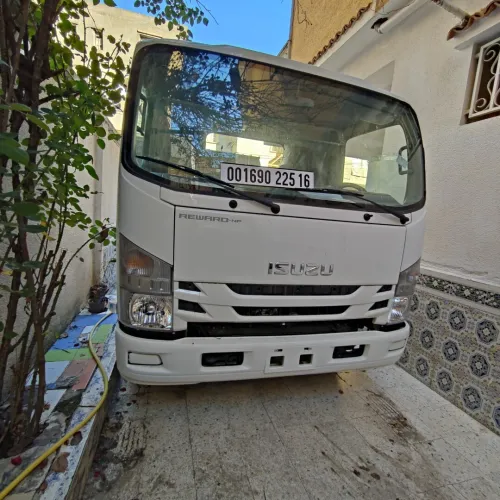 Isuzu NP 71 Super jombo clim 2025