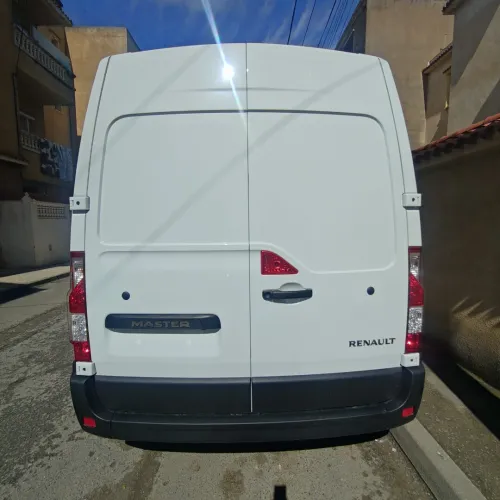 Renault master 2 paño صافي 2025