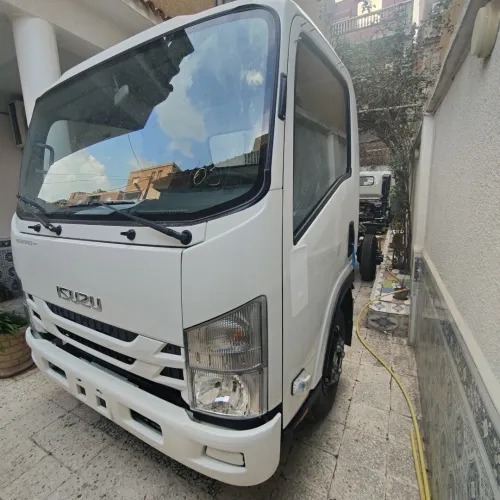 Isuzu NP 71 Super jombo clim 2025