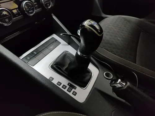 Vidange de Boite vitesse automatique_ Avec Machine BrainBee - MAHLE AGC 9280