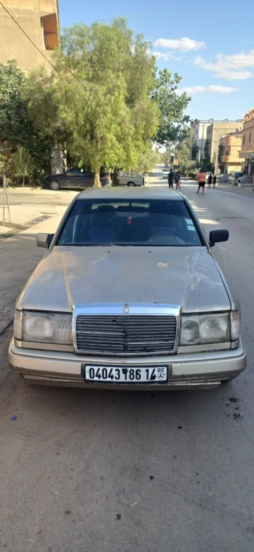 Mercedes W124 1986 