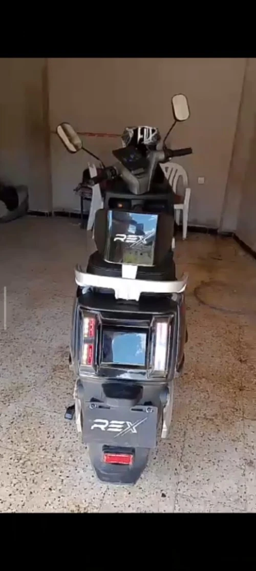R8S Scooter électrique 2026
