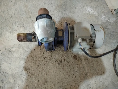 Pompe de surface électrique turbine