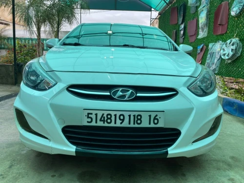 Hyundai Accent RB  4 portes 2018 Accent RB  4 portes