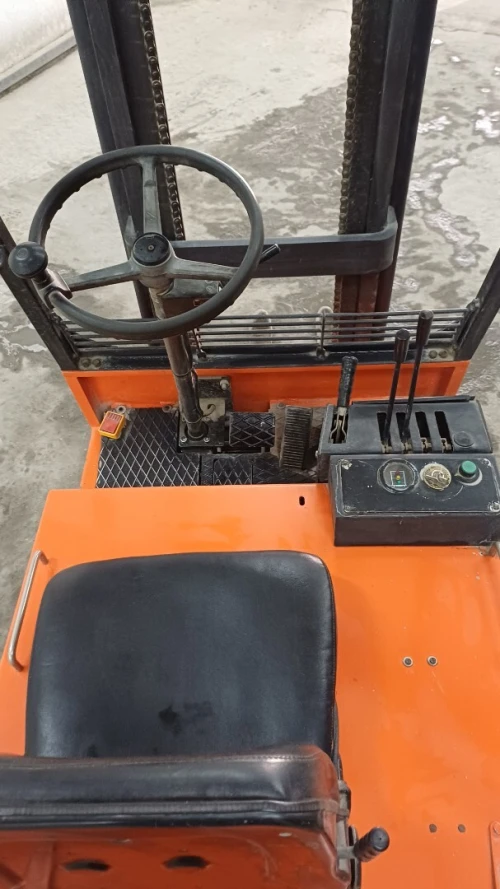 German Chario élévateur CE 118 E 2000