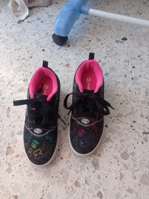 Chaussure roulette Heelys 