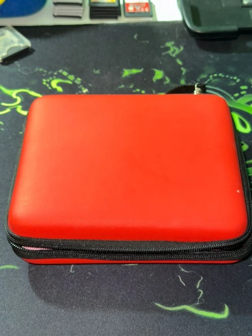 Nintendo 2DS avec Cartouche Mario + Pochette