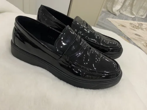 Shoes married