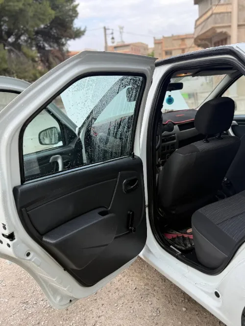 Dacia Logan 2012 