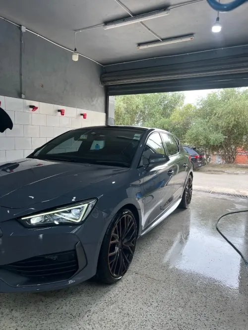 Cupra  Leon 2021 
