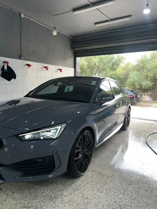 Cupra  Leon 2021 