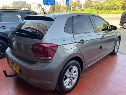 Volkswagen Polo 2018 Stare