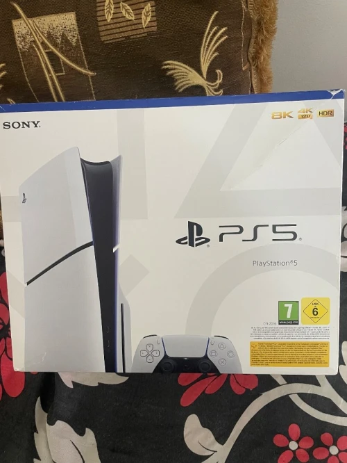 PlayStation 5 slim standard