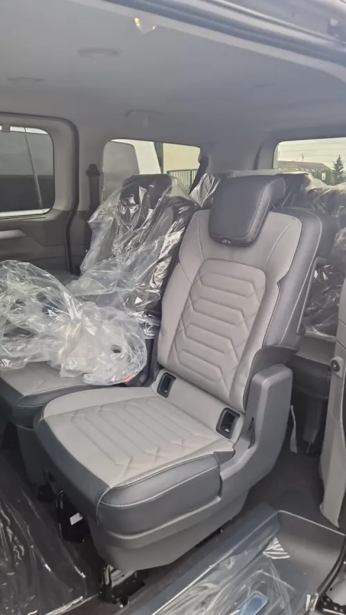 Volkswagen Multivan caravelle 2026 8 places