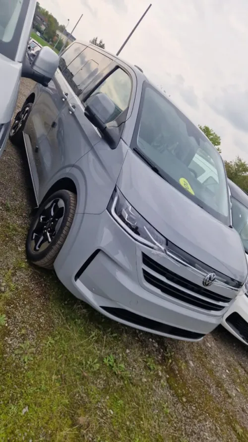 Volkswagen Multivan caravelle 2026 8 places