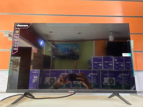 PROMO TV Koscom 32 pouces Smart android 18500 da
