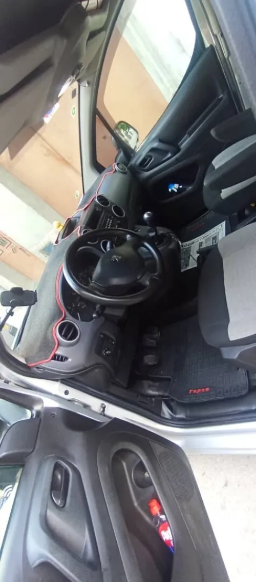 Peugeot Partner 2015 B9