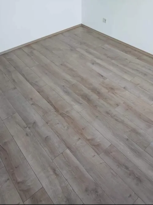Pose parquet, moquette ,papier pient , gerflex