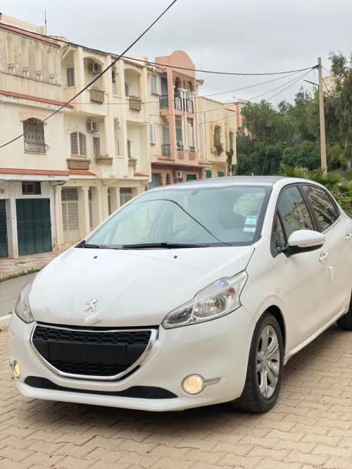 Peugeot 208 2012 Allure