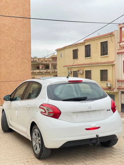 Peugeot 208 2012 Allure