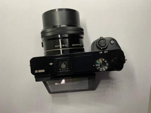 Sony A6000