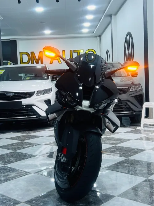 BMW S1000RR 