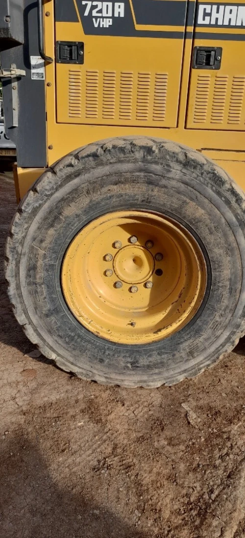 نيفلاز شومبيو Niveleuse champion 720A VHP series Vi 