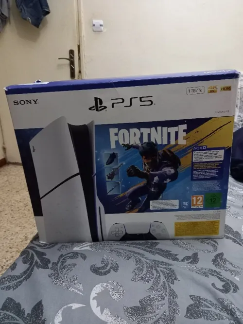 Ps5 slim boite comme neuf (occasion)