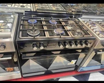 Cuisinière Arthur Martin 6 feux noir ou Inox avec afficheur