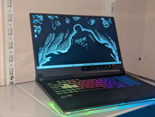 ASUS ROG Strix G713IM