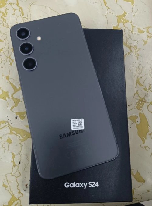 Samsung S24