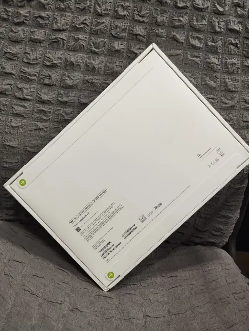 MacBook Air M4 13"(2025) / RAM 24GB/SSD 512GB 